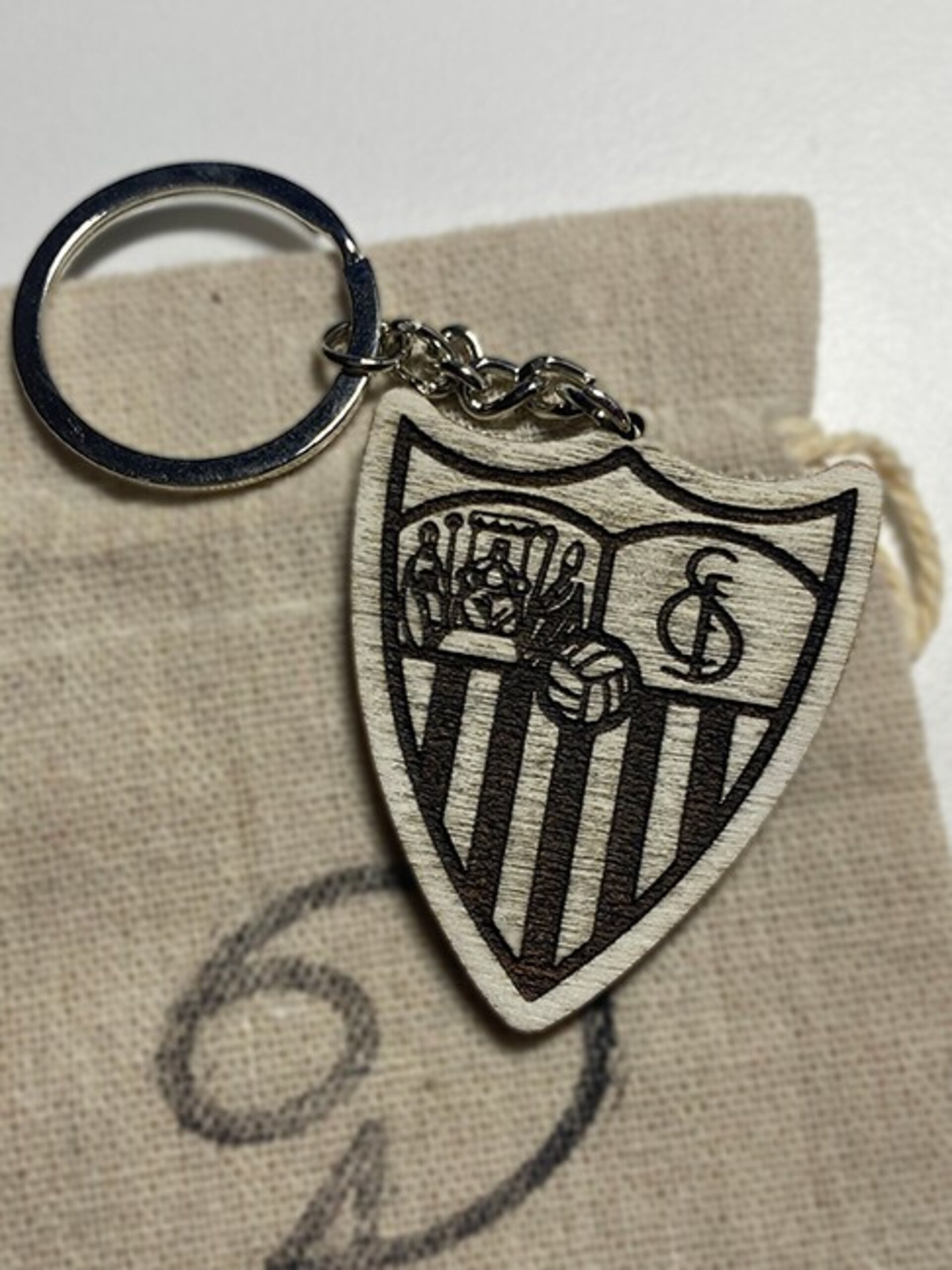 LLAVERO ESCUDOS FÚTBOL - 2